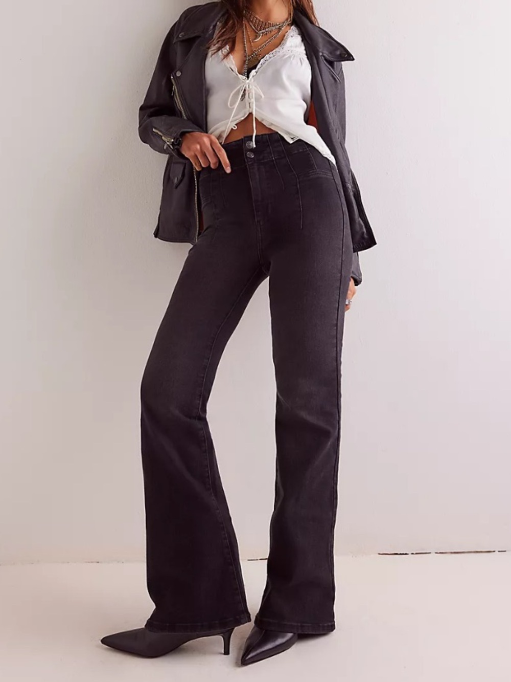 EUC We The Free Jayde Flare Jeans